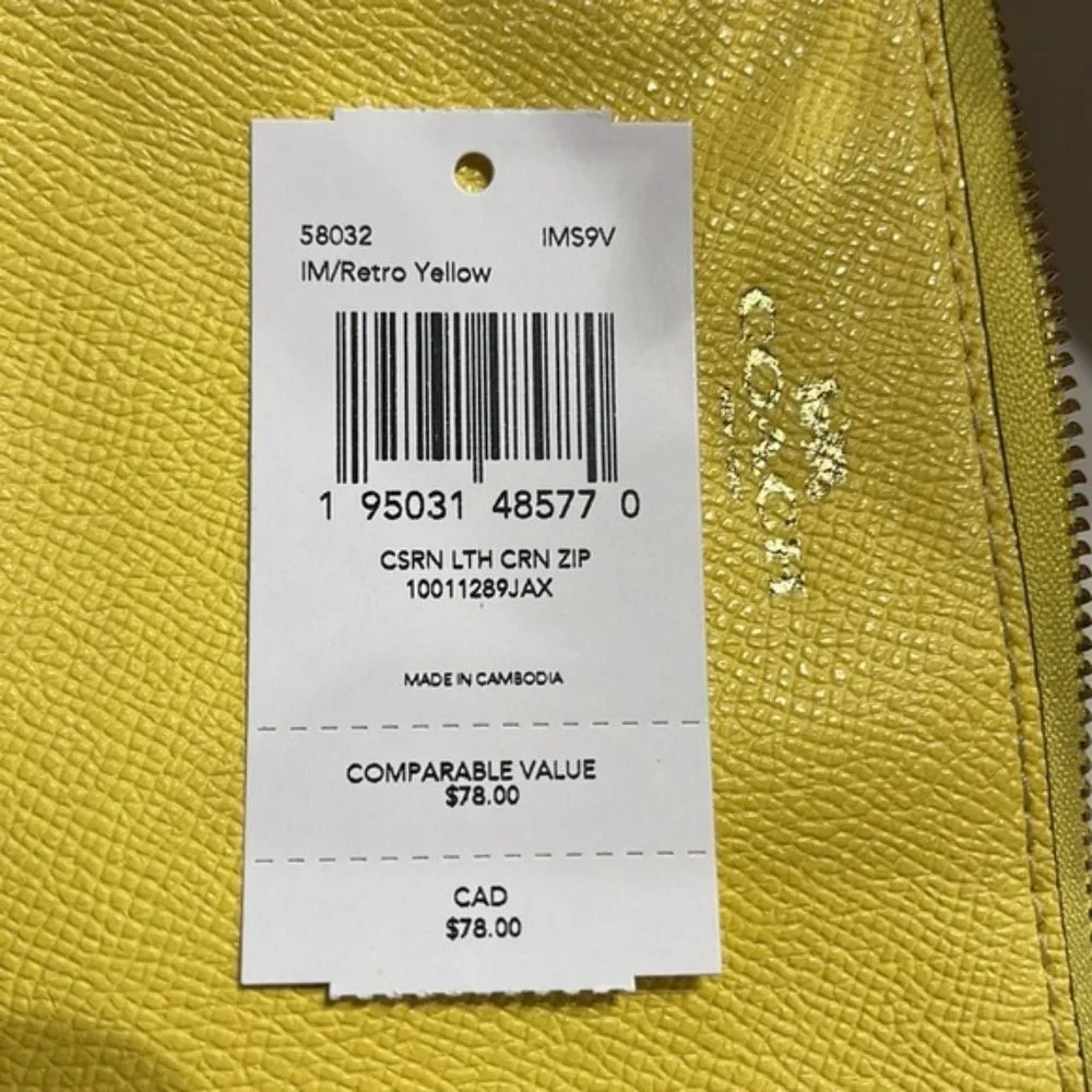 Coach Corner Zip Wristlet Gold / Retro Yellow Leather - Picture 2 of 8